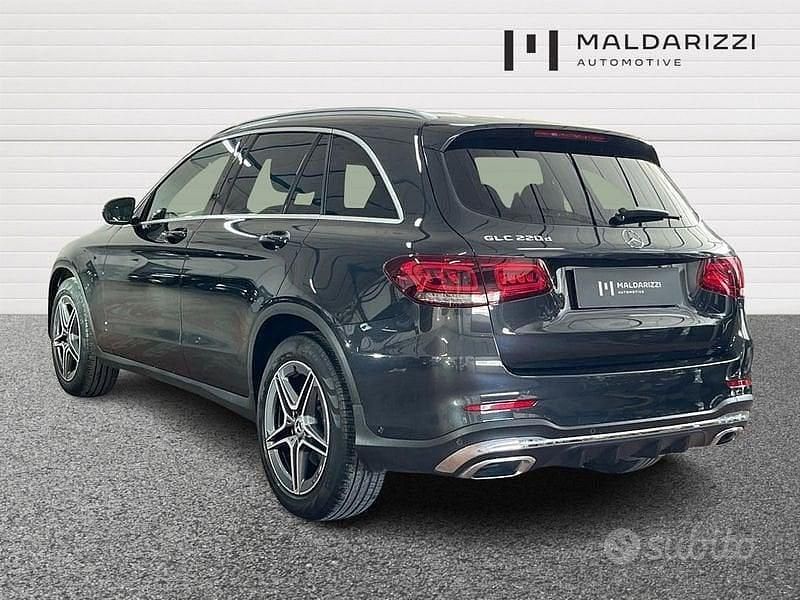 Usata Mercedes GLC220 Premium 194 CV (142 kW) 2022 Grigio SUV
