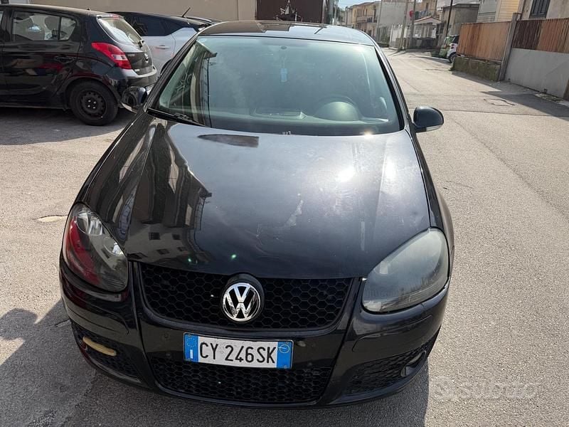 Usata VW Golf IV Sportline 140 CV (102 kW) 2005 Nero Berlina