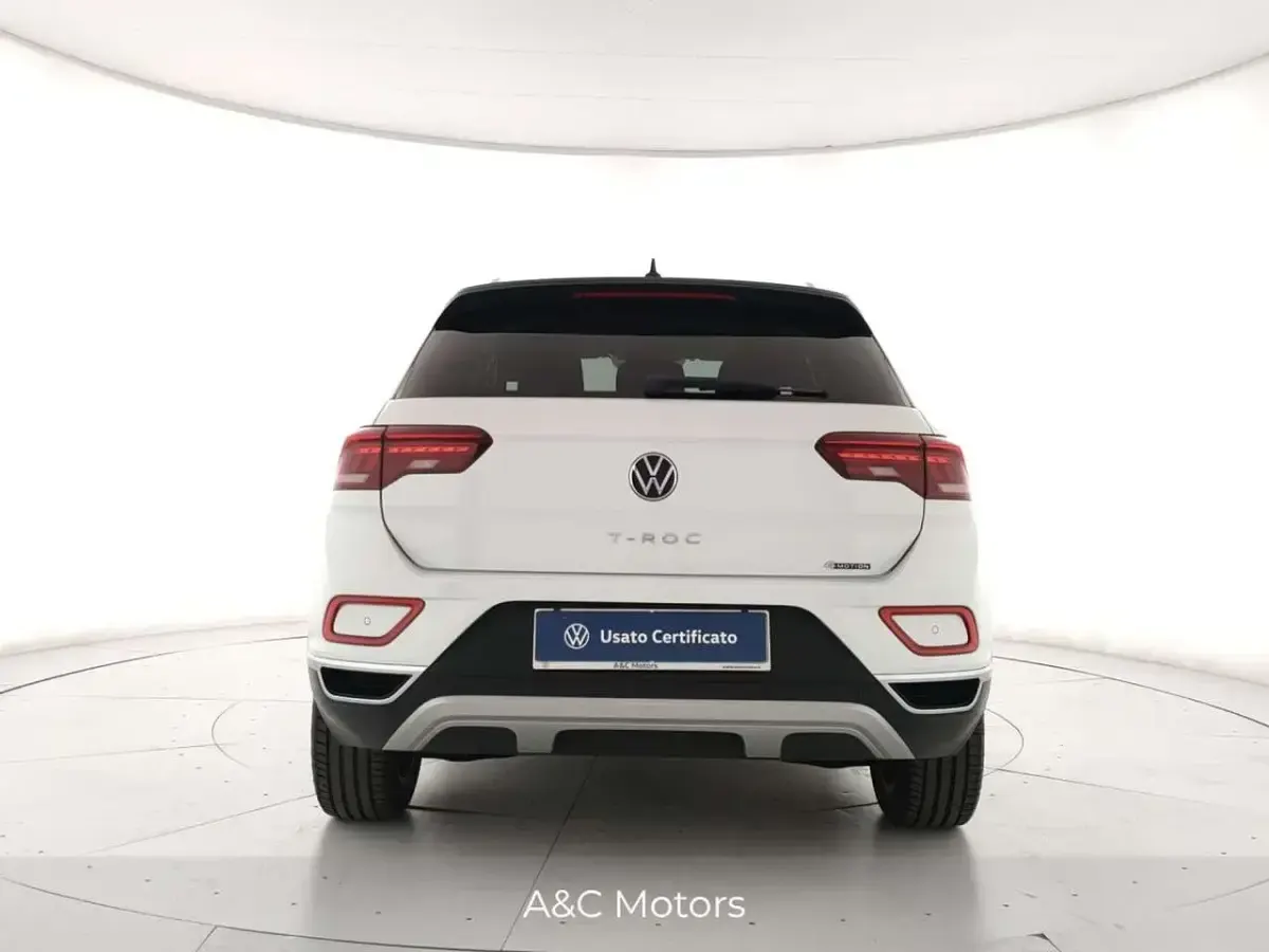 Usata VW T-Roc Style 150 CV (110 kW) 2023 Bianco SUV