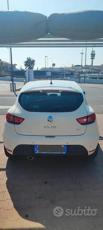 Usata Renault Clio Intens 90 CV (66 kW) 2017 Utilitaria