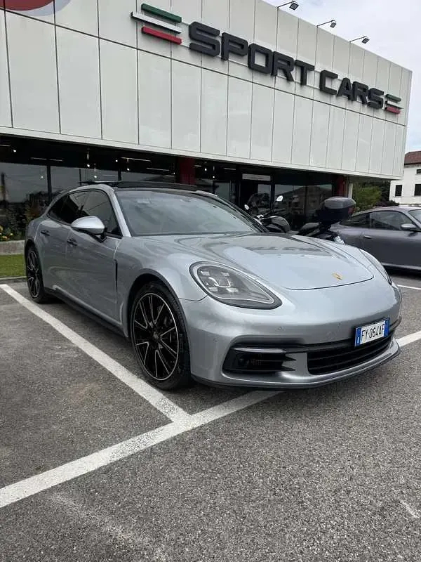 Usata Porsche Panamera Sport Turismo 330 CV (242 kW) 2019 Argento Utilitaria