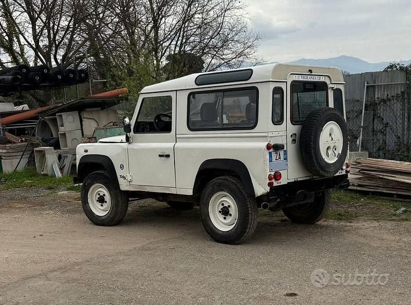 Usata Land Rover Defender 2002 Bianco SUV