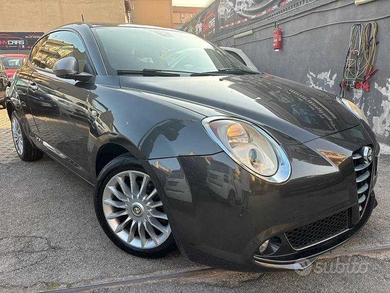 Usata Alfa Romeo MiTo Distinctive 85 CV (62 kW) 2014 Grigio Utilitaria