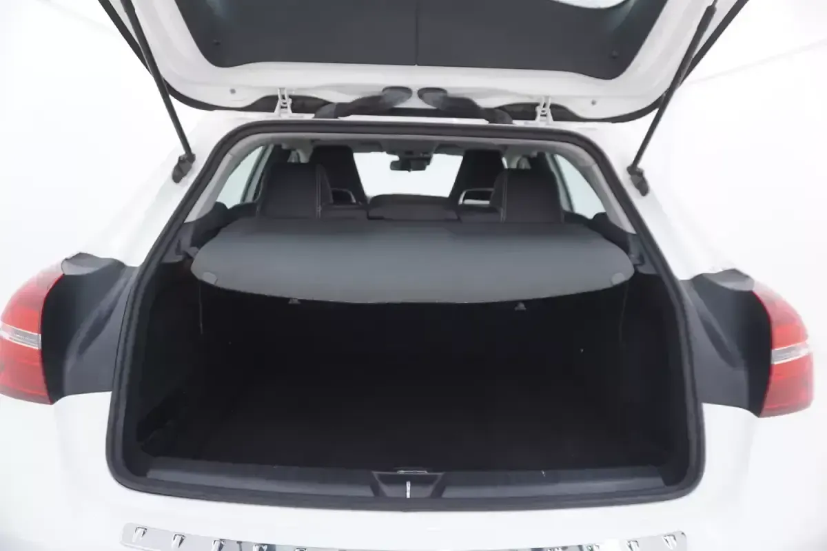 Usata Mercedes GLA180 109 CV (80 kW) 2018 Biancobianco SUV