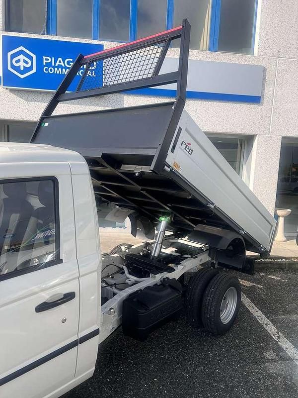 Nuova Piaggio Porter 102 CV (75 kW) 2025 Bianco