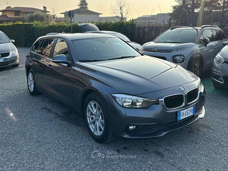 Usata BMW 318 150 CV (110 kW) 2017 Grigio Station wagon