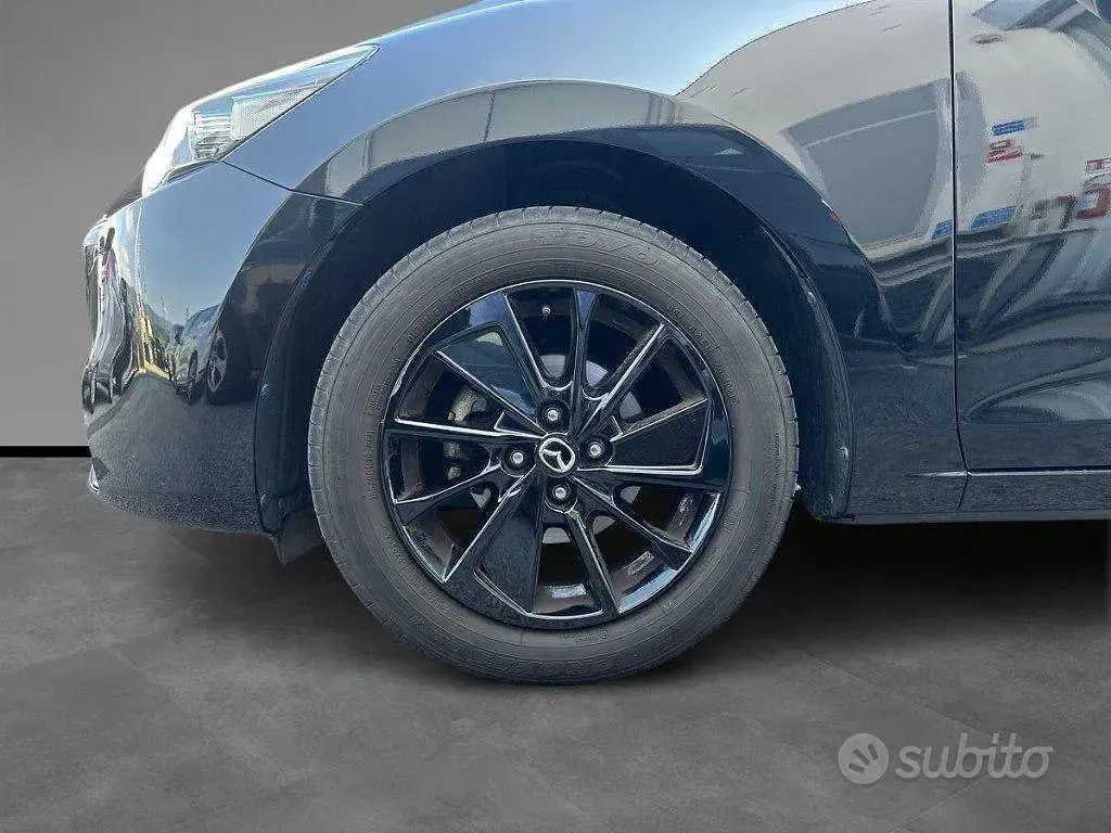 Usata Mazda 2 Homura-Line 90 CV (66 kW) 2024 Nero / pastello Utilitaria