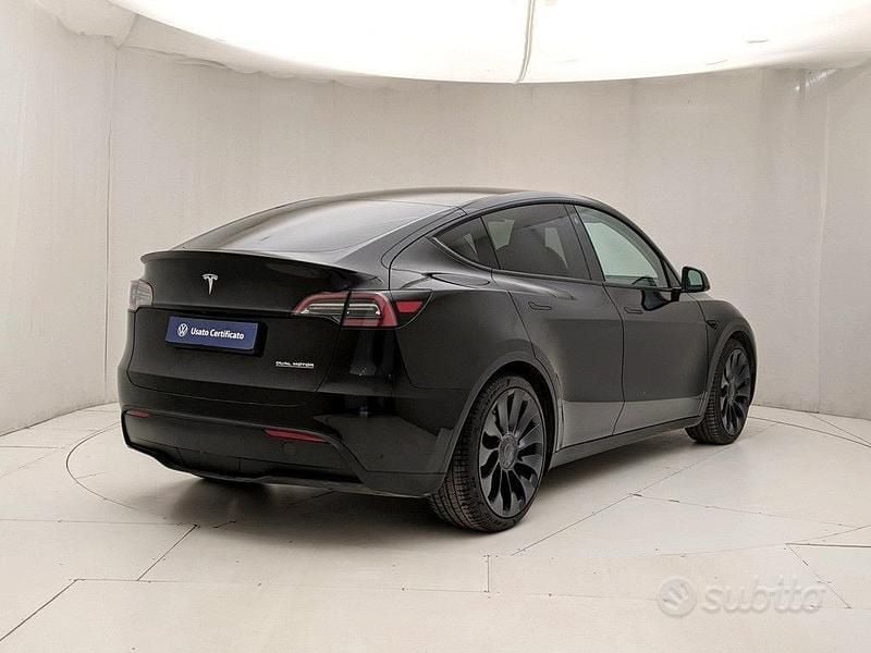 Usata Tesla Model Y Performance 392 kW (534 CV) 2023 Nero SUV