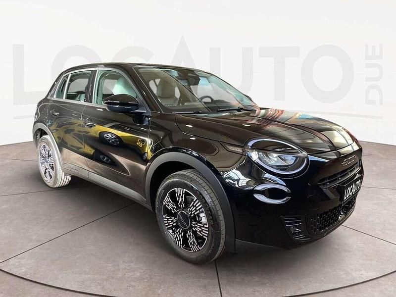 Nouvelle Fiat 600 Icon 110 ch (80 kW) 2026 Noir SUV