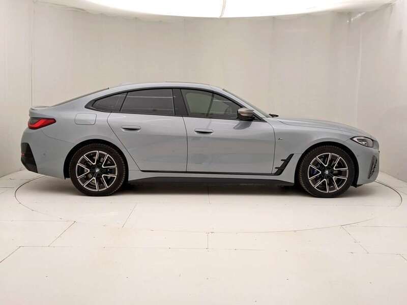 Usata BMW i4 Sport Line 400 kW (544 CV) 2023 Grigio Berlina