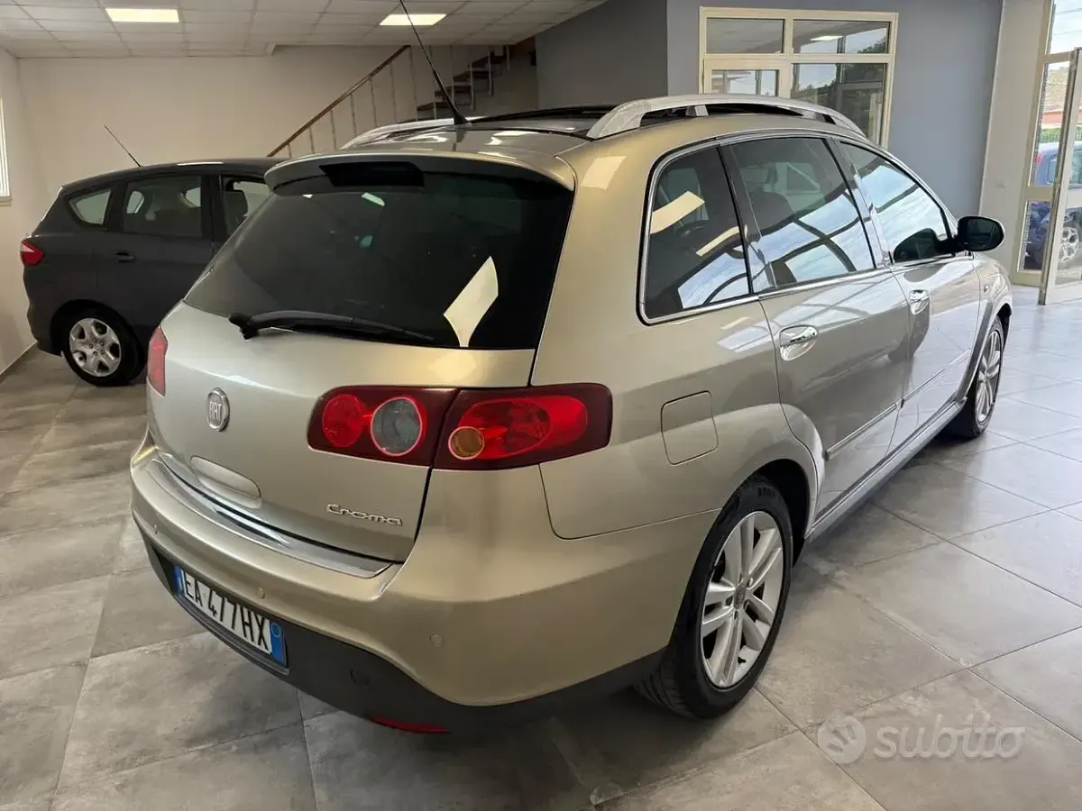 Usata Fiat Croma Emotion 120 CV (88 kW) 2010 Giallo Station wagon