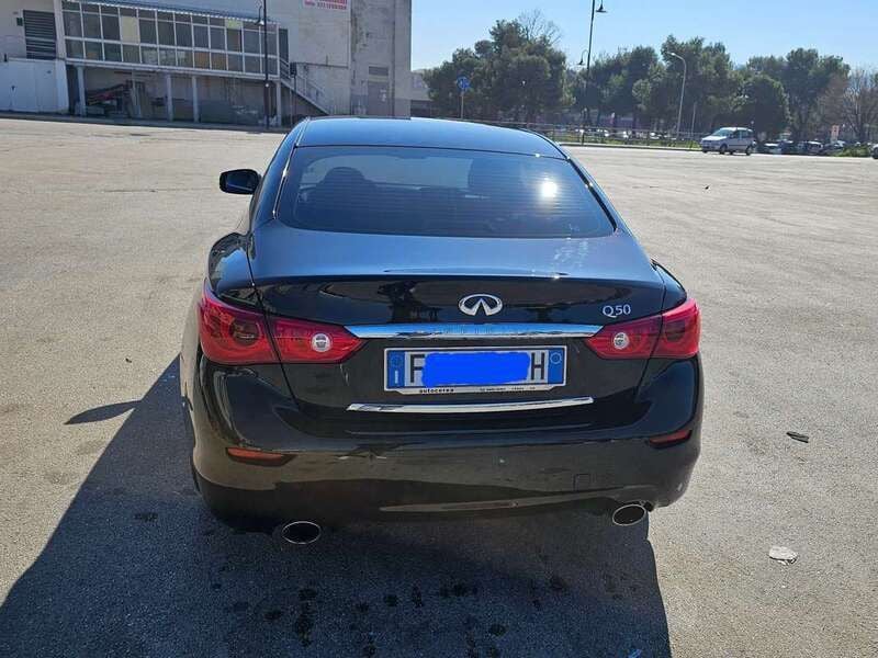 Nero Usata 2016 Infiniti Q50 Premium Executive Tre volumi | 12.500 € - Immagine 1/4