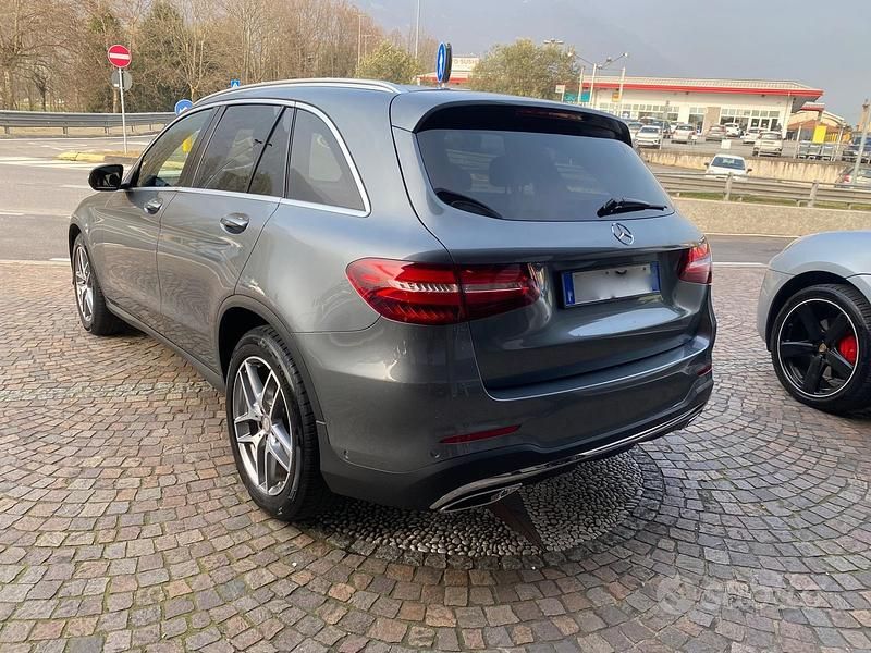 Usata Mercedes GLC220 Premium 170 CV (125 kW) 2016 Grigio SUV