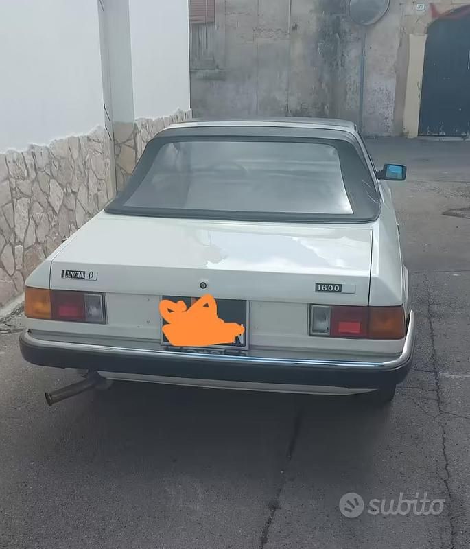 Usata Lancia Beta 135 CV (99 kW) 1981 Bianco Cabrio