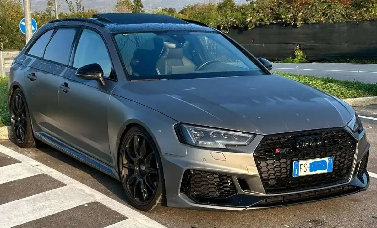 Usata Audi RS4 450 CV (330 kW) 2018 Grigio Station wagon
