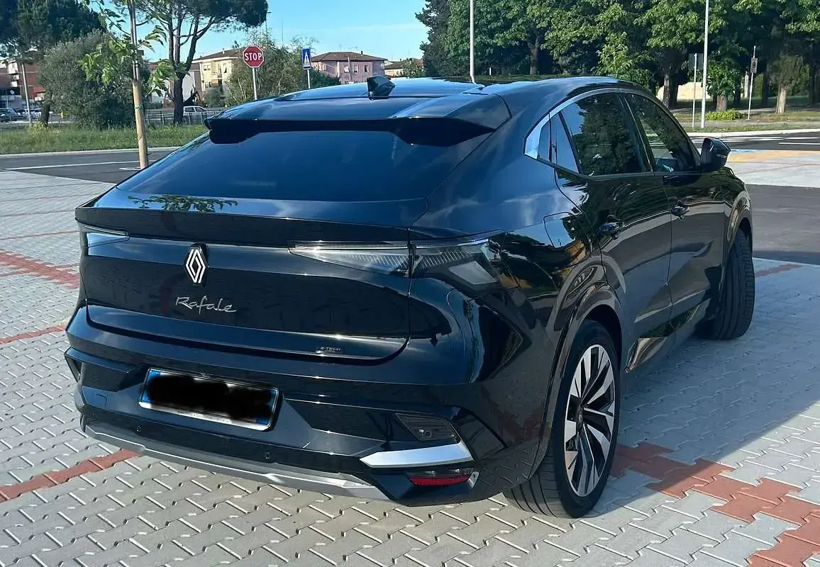 Usata Renault Rafale Techno 131 CV (96 kW) 2024 Nero SUV