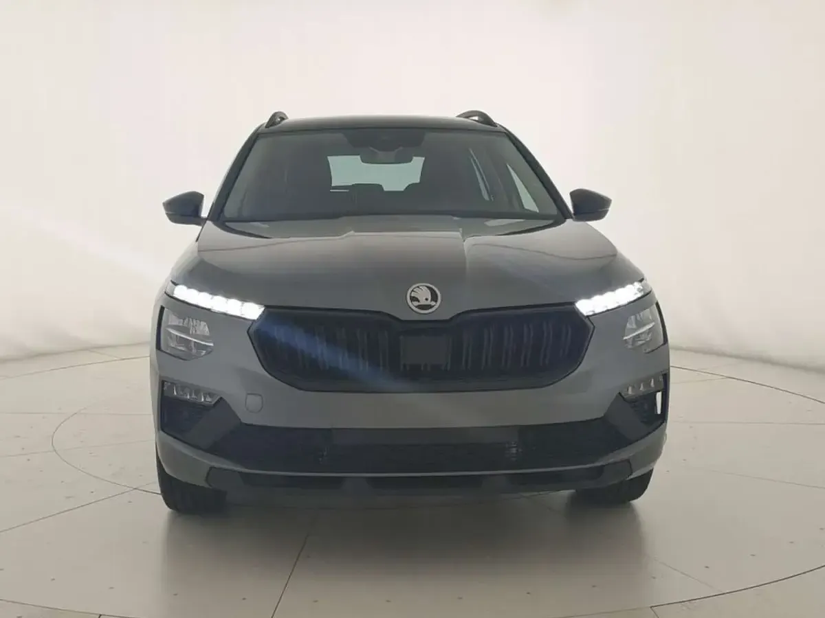 Nuova Skoda Kamiq 116 CV (85 kW) 2026 Grigio graphite metallizzato n SUV