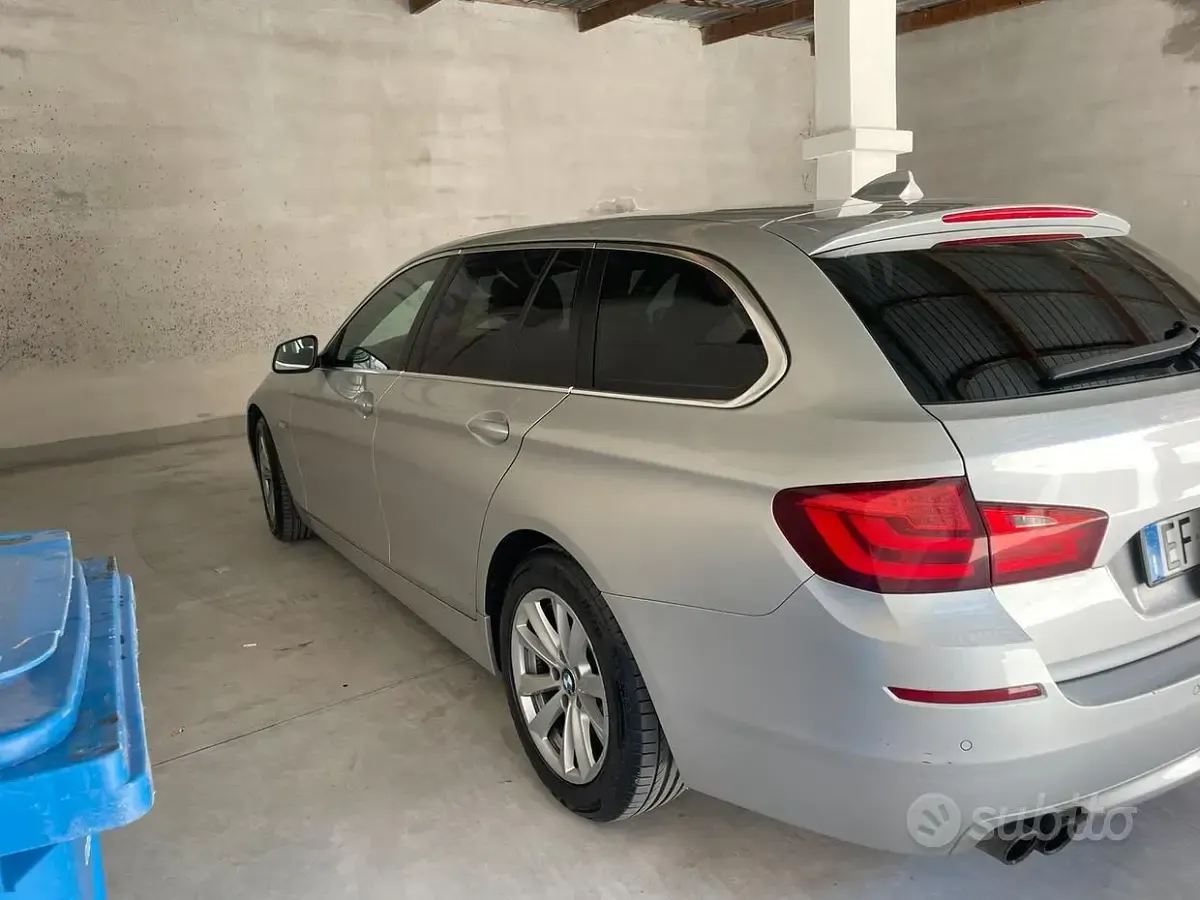 Usata BMW 520 177 CV (130 kW) 2011 Grigio Station wagon