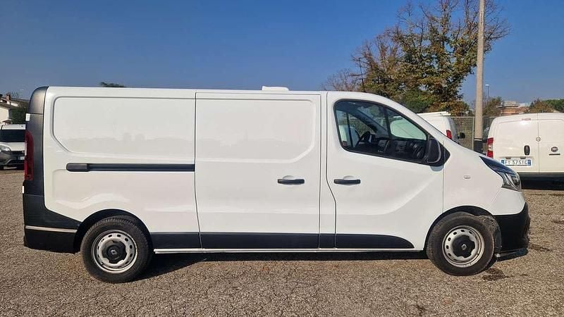 Usata Renault Trafic 120 CV (88 kW) 2020 Bianco Monovolume