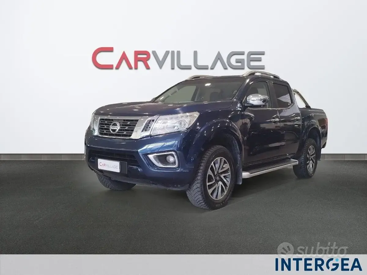 Käytetty Nissan Navara Tekna 190 HP (139 kW) 2017 Nouto