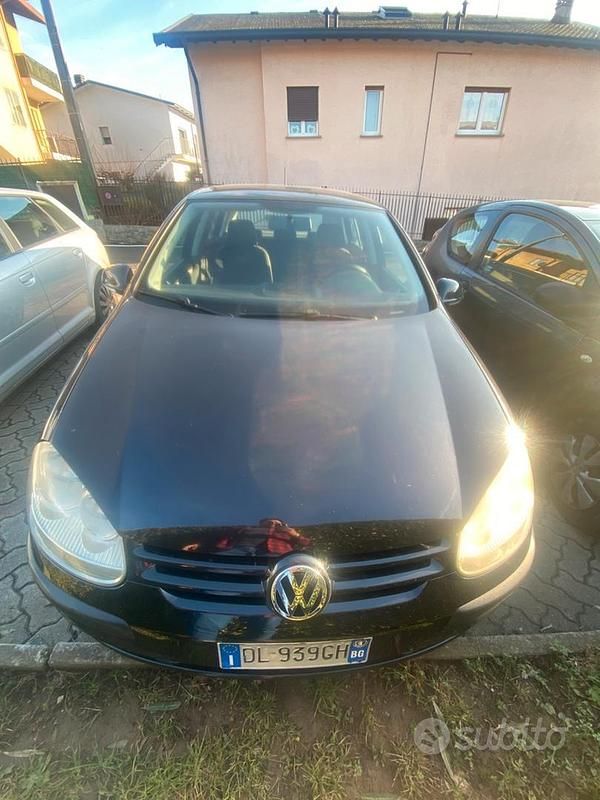 Usata VW Golf VI 102 CV (75 kW) 2008 Nero Utilitaria