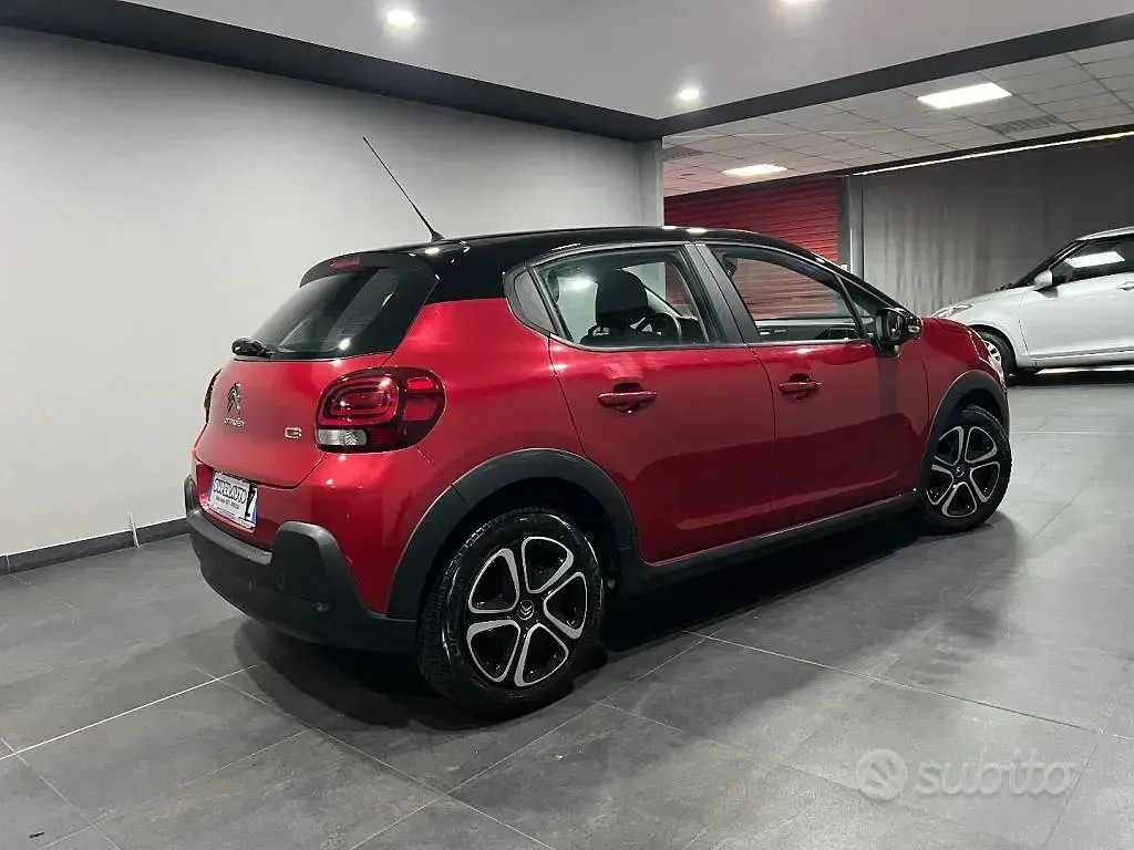 Usata Citroën C3 Shine 75 CV (55 kW) 2018 Rosso Utilitaria