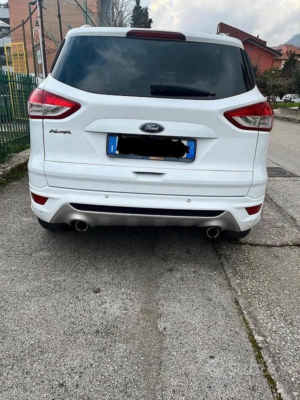 Usata Ford Kuga 180 CV (132 kW) 2015 Bianco SUV