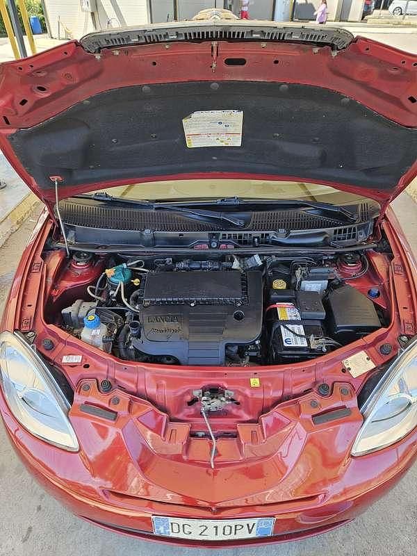 Usata Lancia Ypsilon 75 CV (55 kW) 2007 Rosso Utilitaria