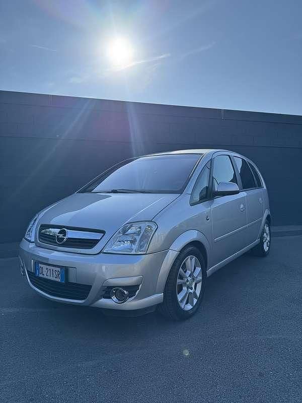 Usata 2007 Opel Meriva Enjoy Monovolume | 2300 € (Buon prezzo) - Immagine 1/4