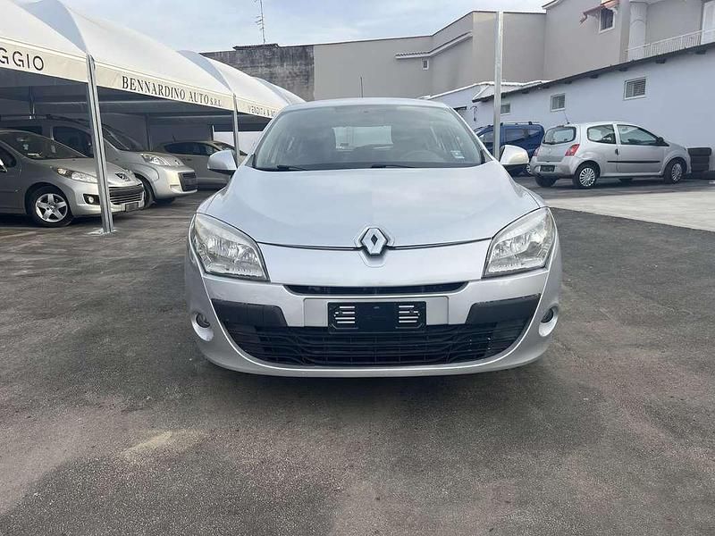 Usata Renault Mégane 90 CV (66 kW) 2009 Berlina