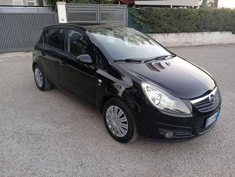 Usata Opel Corsa Club 75 CV (55 kW) 2011 Utilitaria