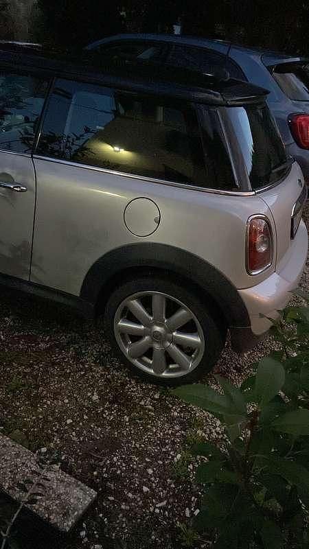 Usata Mini Cooper D 109 CV (80 kW) 2009 Grigio Utilitaria