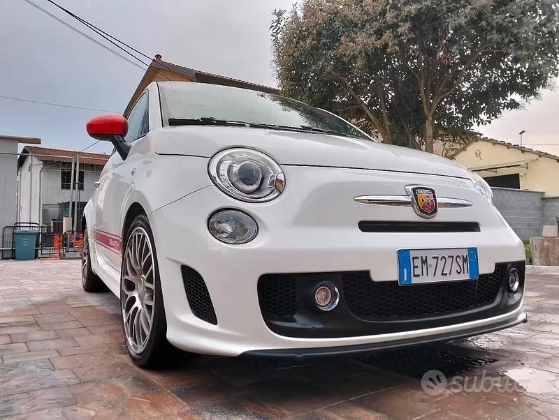 Usata Abarth 500 135 CV (99 kW) 2008 Bianco Utilitaria