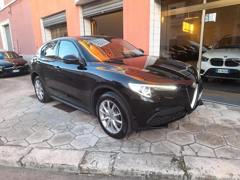 Usata Alfa Romeo Stelvio Executive 190 CV (139 kW) 2020 Nero SUV