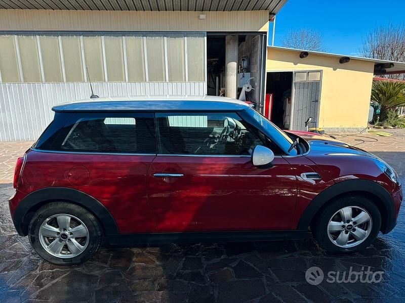 Usata Mini Cooper 136 CV (100 kW) 2017 Rosso Utilitaria