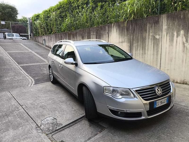 Usata 2010 VW Passat Highline Station wagon | 6000 € (Cara) - Immagine 1/4