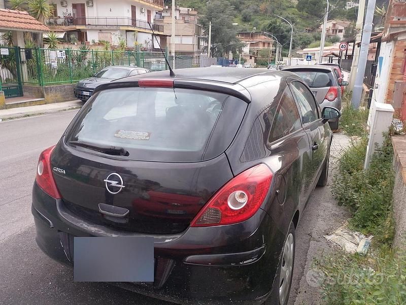 Usata Opel Corsa 60 CV (44 kW) 2008 Nero Utilitaria