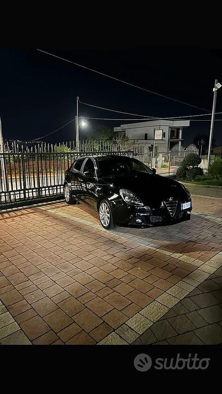 Usata Alfa Romeo Giulietta 120 CV (88 kW) 2015 Nero Utilitaria