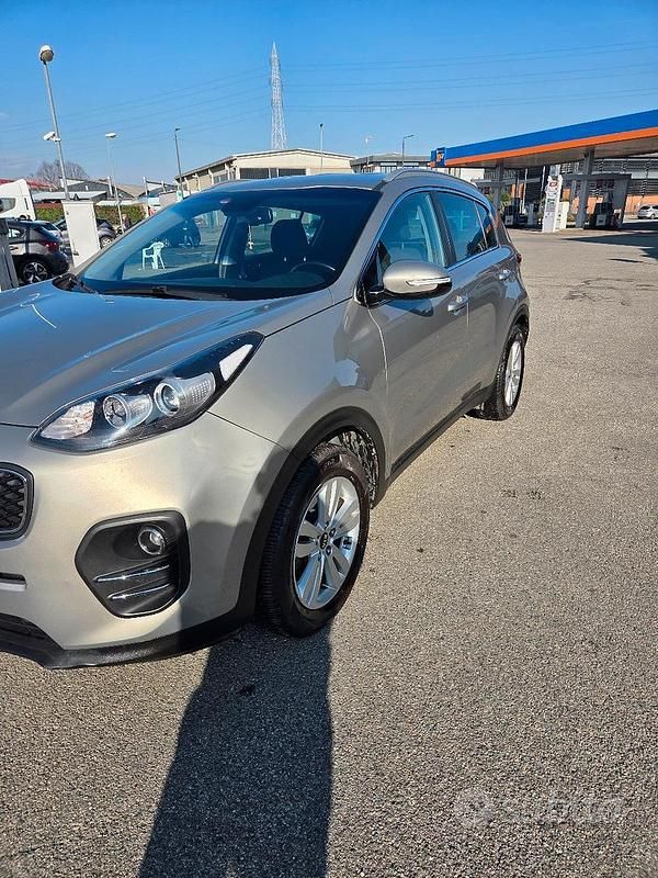 Usata Kia Sportage 115 CV (84 kW) 2017 Marrone SUV