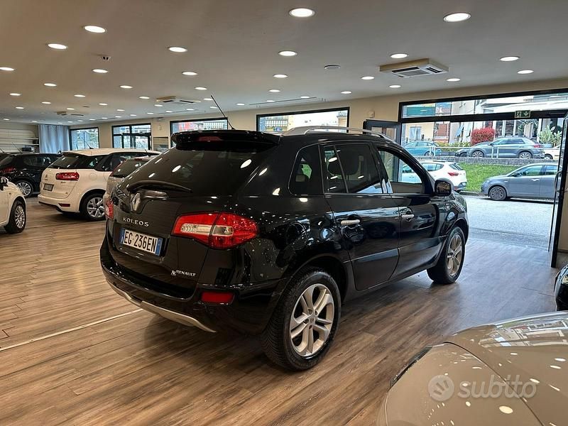 Usata Renault Koleos Luxe 150 CV (110 kW) 2011 Nero SUV