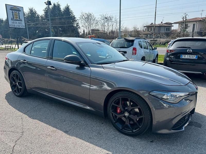 Usata Alfa Romeo Giulia Executive 190 CV (139 kW) 2020 Grigio Berlina