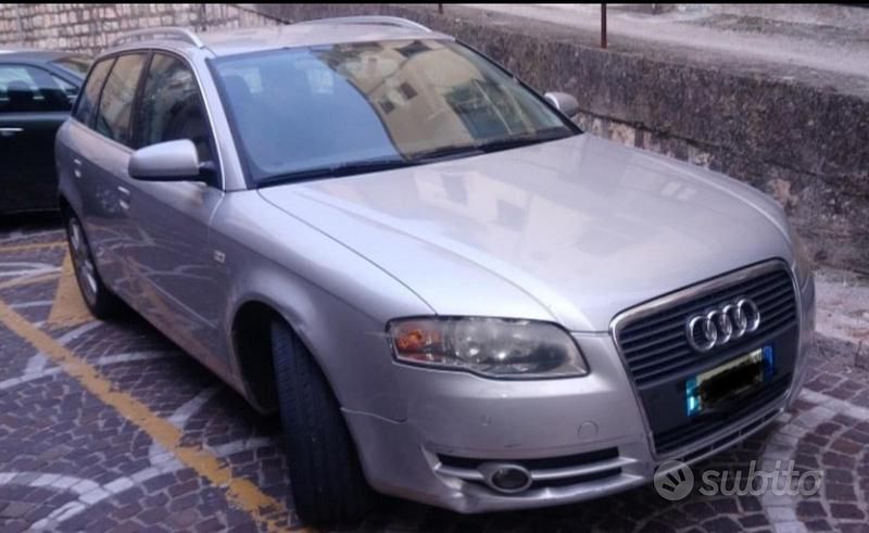 Usata Audi A4 140 CV (102 kW) 2005 Grigio SUV