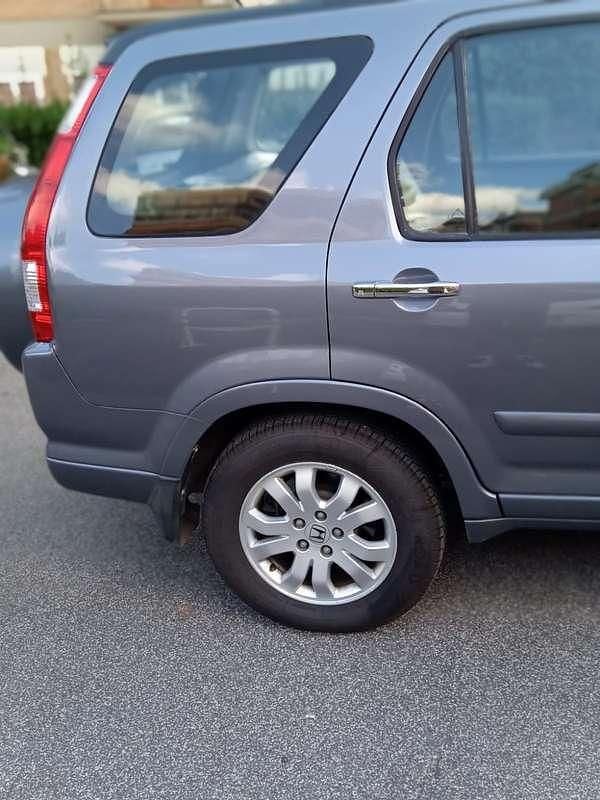 Grigio Usata 2005 Honda CR-V EX SUV | 4800 € (Buon prezzo) - Immagine 1/4
