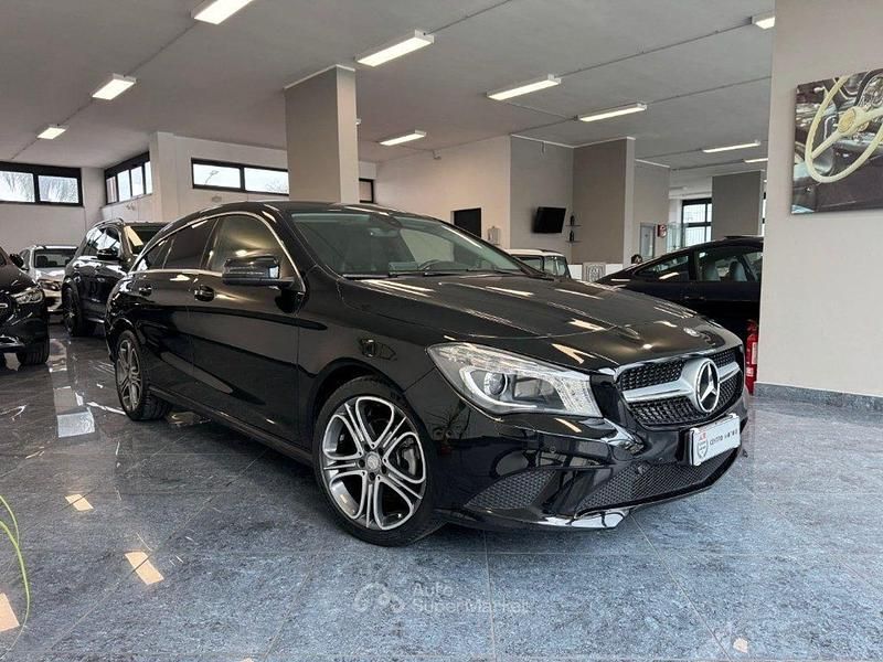 Usata Mercedes CLA180 Sport Edition 136 CV (100 kW) 2016 Nero Berlina