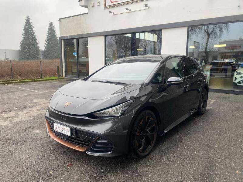 Usata Cupra Born 69 kW (95 CV) 2023 Grigio quasa Utilitaria