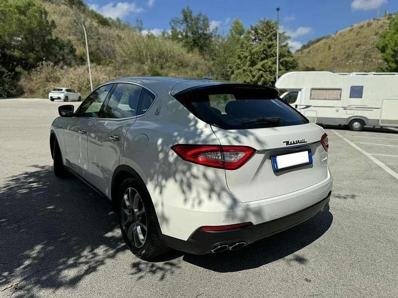 Usata Maserati Levante 275 CV (202 kW) 2017 SUV