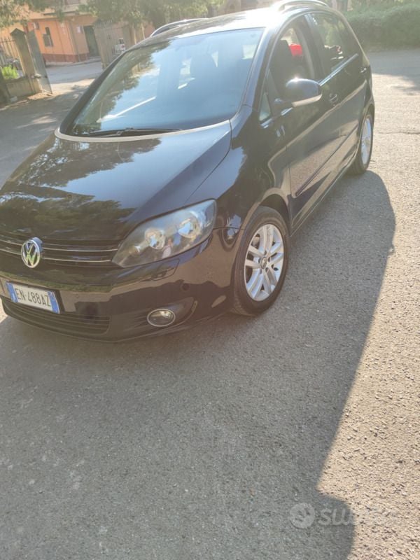 Nero Usata 2012 VW Golf Plus Monovolume | 5500 € (Buon prezzo) - Immagine 1/4