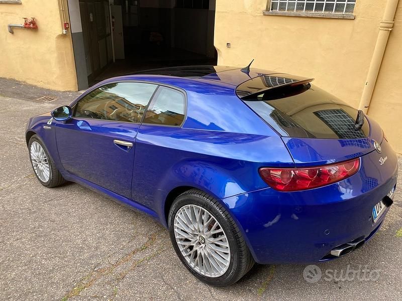 Usata Alfa Romeo Brera 260 CV (191 kW) 2006 Blu Coupé