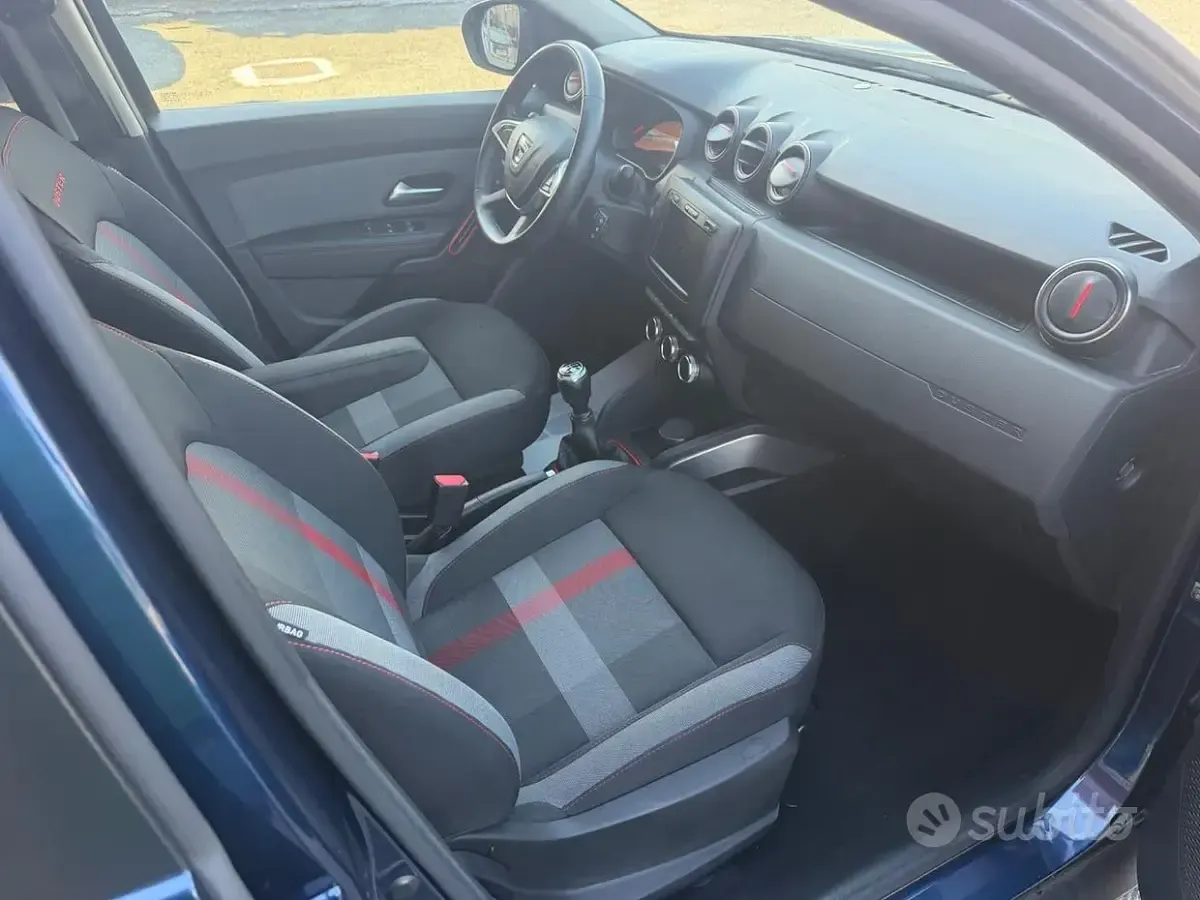 Usata Dacia Duster 114 CV (83 kW) 2019 Bluazzurro SUV