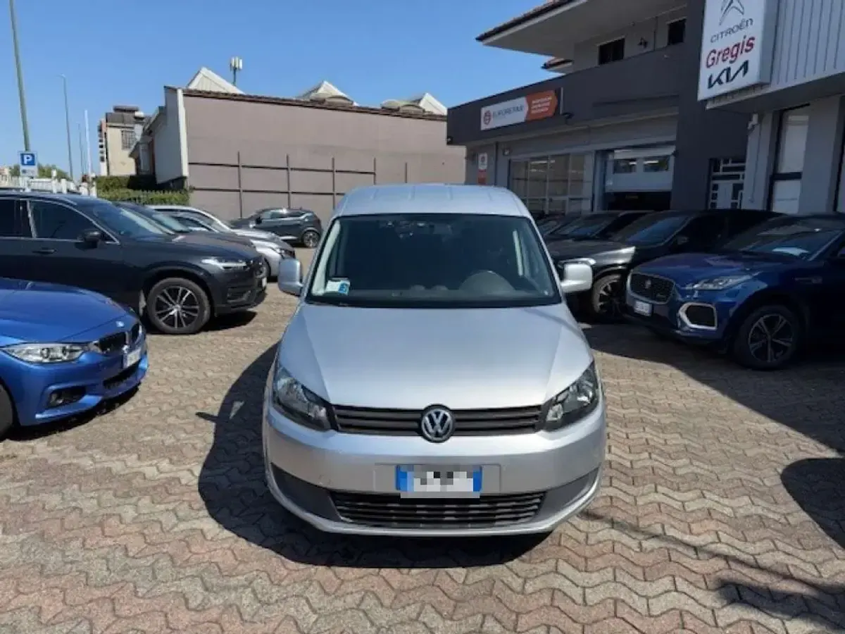 Usata VW Caddy 102 CV (75 kW) 2015 Argento Monovolume